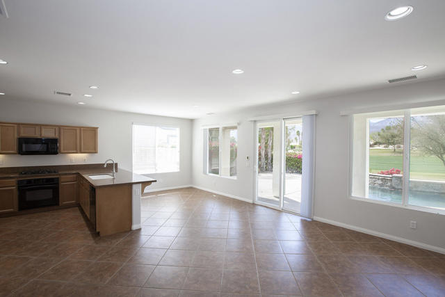 81237 Red Rock Road, La Quinta CA: https://media.crmls.org/mediaz/6750ba76-2299-4760-a96e-0c435098093e.jpg