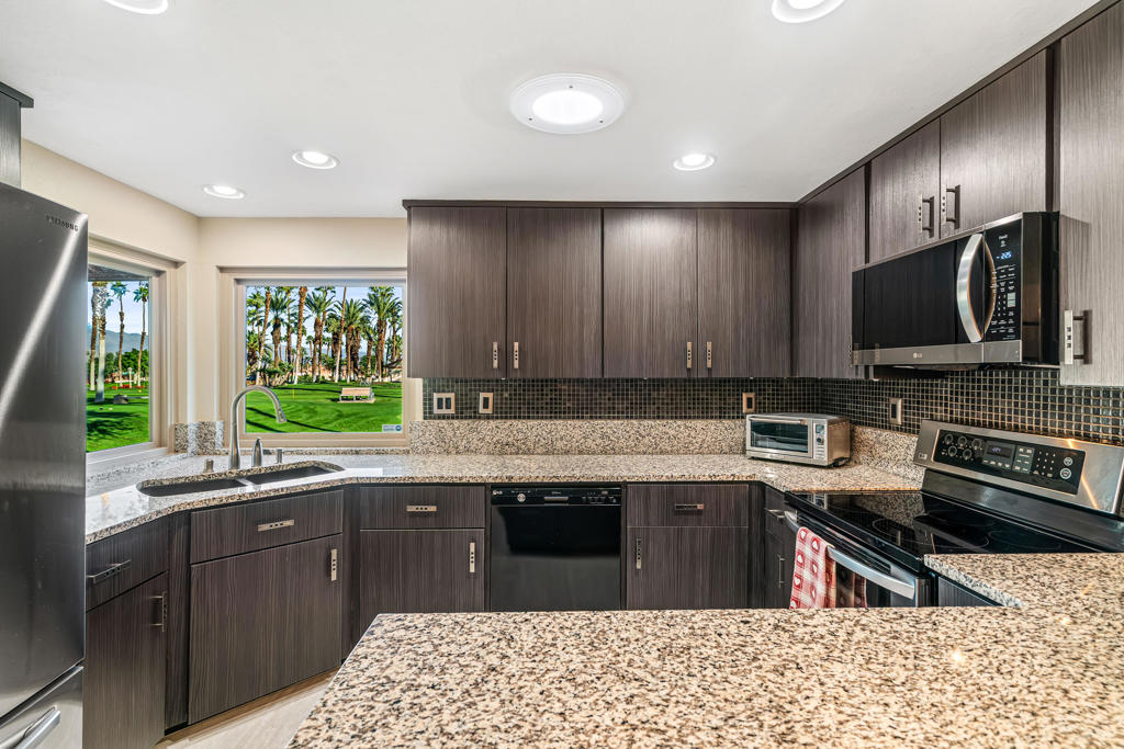 MLS #219139324DA image #16