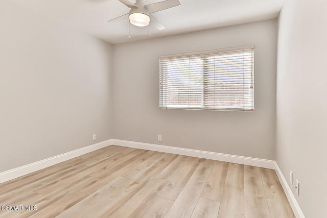 160 Cottage Grove Avenue, Camarillo CA: https://media.crmls.org/mediaz/675216b7-d2bd-430e-9350-8ef7abe6f693.jpg