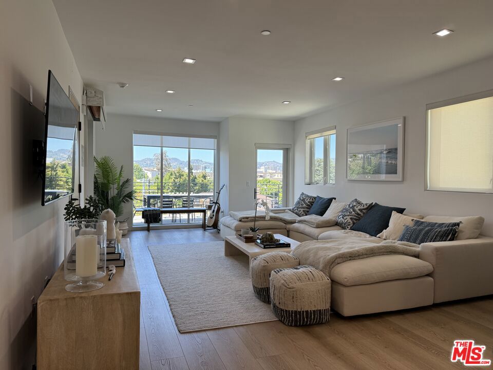 MLS #25625949 image #19