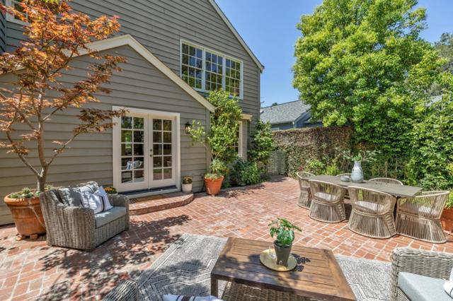 2135 Oberlin Street, Palo Alto CA: https://media.crmls.org/mediaz/67531159-3b5b-4b59-b575-a247669c6a6c.jpg
