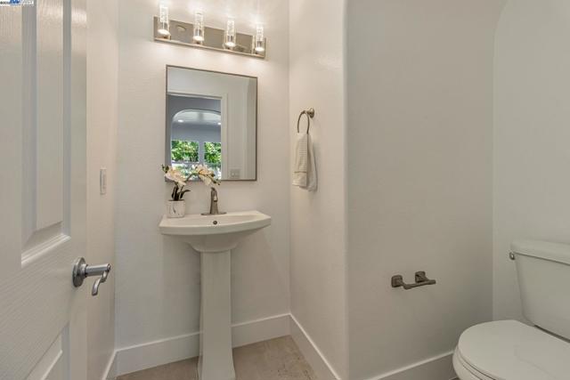 4182 Lautrec Dr, San Jose CA: https://media.crmls.org/mediaz/67542346-1e3d-4324-94f6-e6c18619ea44.jpg
