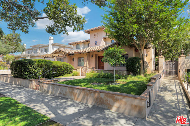 2449 Oswego Street, Pasadena CA: https://media.crmls.org/mediaz/67547205-78a3-44c7-a37b-a907bb27c8fa.jpg