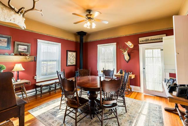 54800 Lonoak Road, King City CA: https://media.crmls.org/mediaz/67556a6e-b842-451f-96d4-f97dcb92ace4.jpg