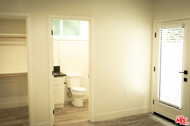 1420 W 28th Street, Los Angeles CA: https://media.crmls.org/mediaz/6755786a-669f-420d-a7db-fad7e0e4079a.jpg