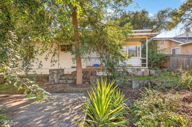 701 W Lomita Avenue, Ojai CA: https://media.crmls.org/mediaz/6755a911-5dca-4c7a-97d0-db235066c993.jpg