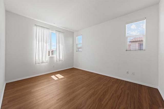 Detail Gallery Image 9 of 11 For 1712 Santa Christina Ave #1,  Chula Vista,  CA 91913 - 2 Beds | 2 Baths
