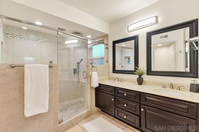 1956 Casablanca Ct, Vista CA: https://media.crmls.org/mediaz/67562b43-b9bc-415e-bfeb-1556b1e65076.jpg