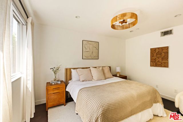 8513 Cashio Street, Los Angeles CA: https://media.crmls.org/mediaz/6756331b-5559-4a9c-99f0-7abe1ab37ad3.jpg