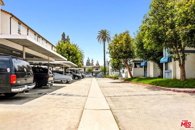 19531 E Cienega Avenue, Covina CA: https://media.crmls.org/mediaz/67564d32-ba80-40c9-a83b-8cc56fef045d.jpg