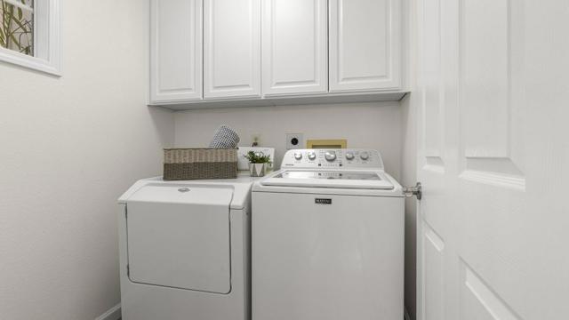 1550 Redwood Court, Mountain View CA: https://media.crmls.org/mediaz/6756bded-26bc-4d79-adc6-7a3375bd8abf.jpg