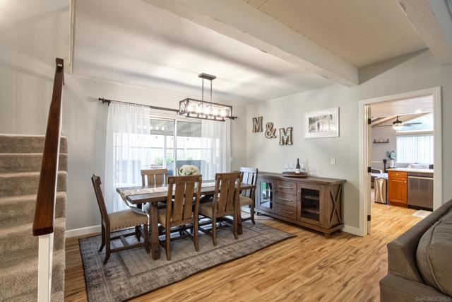 2258 Charise St, Escondido CA: https://media.crmls.org/mediaz/6757ef35-1ee3-46d3-b318-2572627271cf.jpg