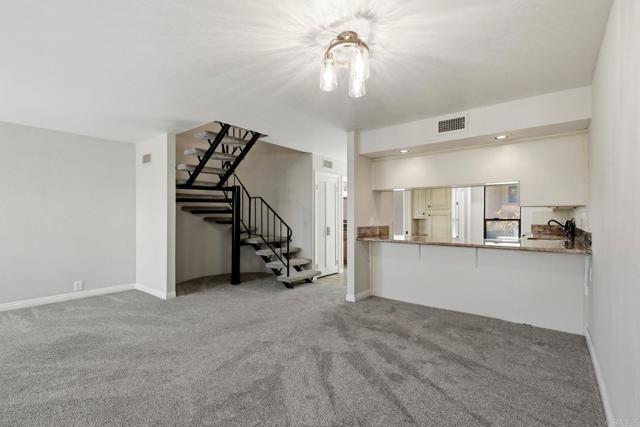 Detail Gallery Image 19 of 49 For 1915 Estrella De Mar Ct #C,  Carlsbad,  CA 92009 - 2 Beds | 2/1 Baths