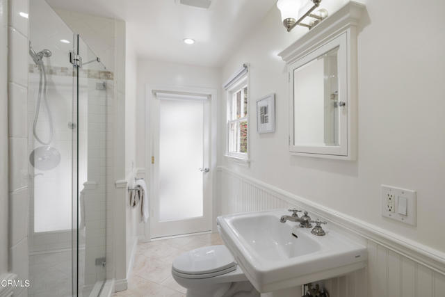 Detail Gallery Image 38 of 74 For 3232 Vickers Dr, Glendale,  CA 91208 - 3 Beds | 2 Baths