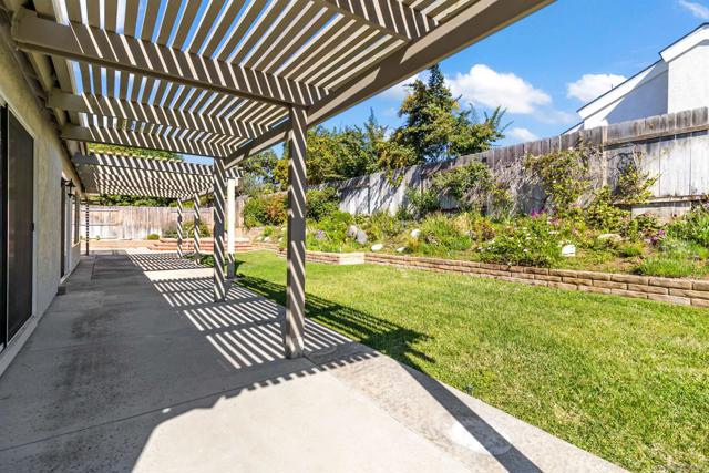 7214 Manzanita, Carlsbad CA: https://media.crmls.org/mediaz/6759e34a-857f-4182-bef0-fa3f6b2a25f5.jpg