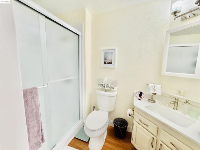 61 Bridle Path Ln, Novato CA: https://media.crmls.org/mediaz/675a2584-2cbb-40c2-919c-77fbd054643f.jpg