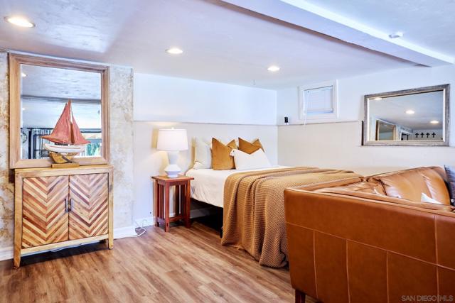 4568 4th Street, La Mesa CA: https://media.crmls.org/mediaz/675a5ca2-d6c7-40bb-ac4b-010413a5fa4b.jpg