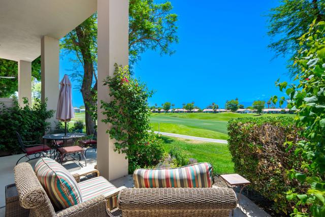80601 Oak Tree, La Quinta CA: https://media.crmls.org/mediaz/675b5e88-ebd5-44a1-9ff5-69ce417e764b.jpg