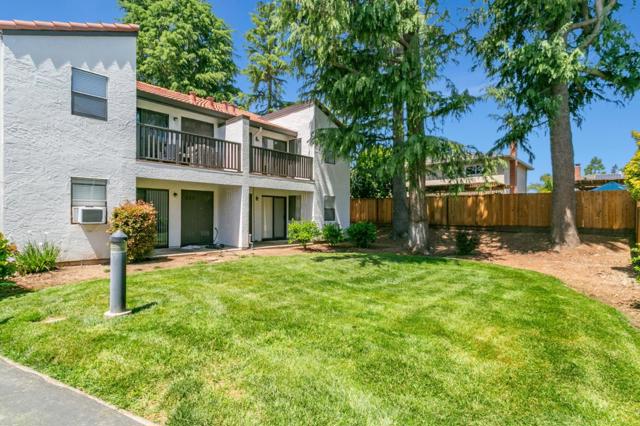 771 Williamsburg Way, Gilroy CA: https://media.crmls.org/mediaz/675bba38-7ea0-482b-bc15-4e822cb3dd04.jpg