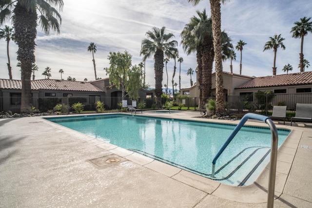 38782 Wisteria Drive, Palm Desert CA: https://media.crmls.org/mediaz/675c0761-9549-4b40-a86f-900dd7880dd3.jpg