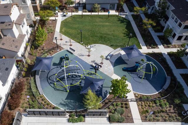 37389 Salt Grass Rd, Newark CA: https://media.crmls.org/mediaz/675da01d-f3ee-47c9-910e-2d243d42c73f.jpg