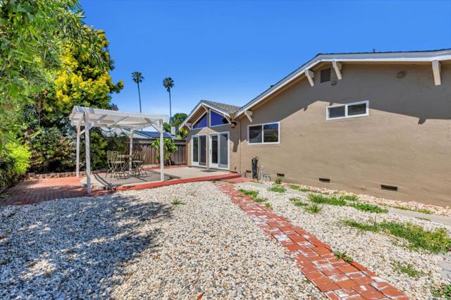 5782 Hillbright Court, San Jose CA: https://media.crmls.org/mediaz/675dff53-bc42-4373-883d-23754e01e1ae.jpg