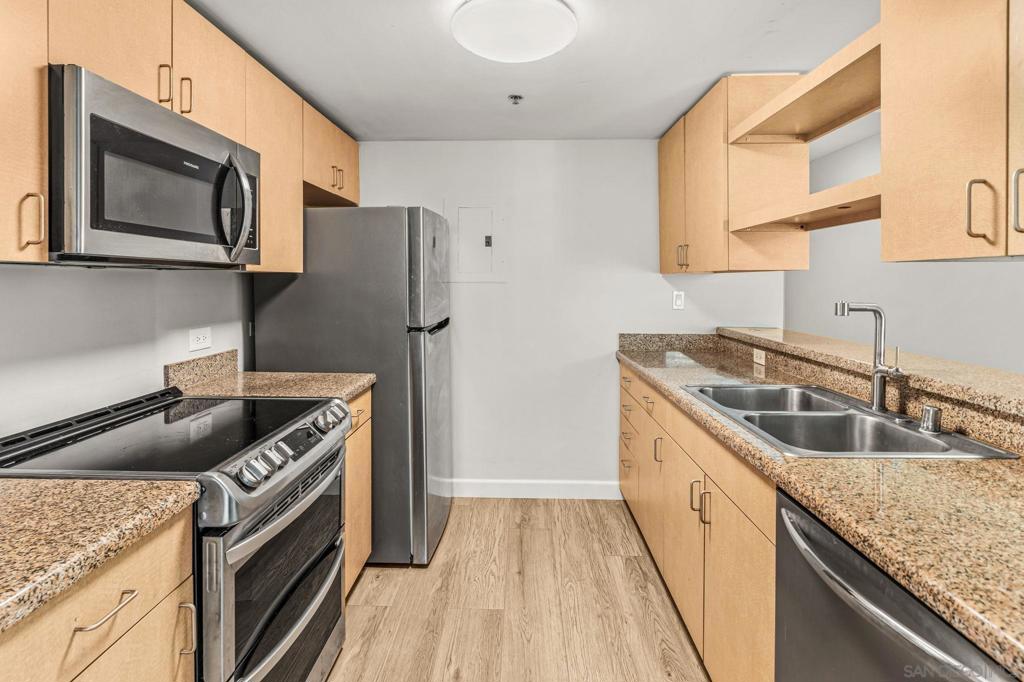 425 Beech - photo 8