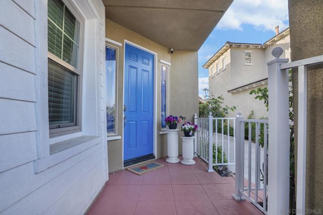 2361 porch swing st, Chula Vista CA: https://media.crmls.org/mediaz/676037ac-34f8-4c57-af3f-898d979617e4.jpg