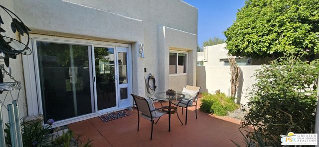 5920 Paradise Plaza, Palm Springs CA: https://media.crmls.org/mediaz/676038ba-c54a-4843-9f8b-02839b1fb4bd.jpg