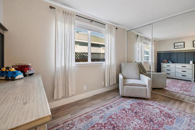 140 Palm Beach Avenue, El Granada CA: https://media.crmls.org/mediaz/6760ce04-5cab-4a37-906f-4a0d812671da.jpg