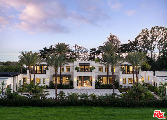 1437 S Jameson Lane, Montecito CA: https://media.crmls.org/mediaz/6760e909-79a4-4ca6-883b-a105911694fd.jpg