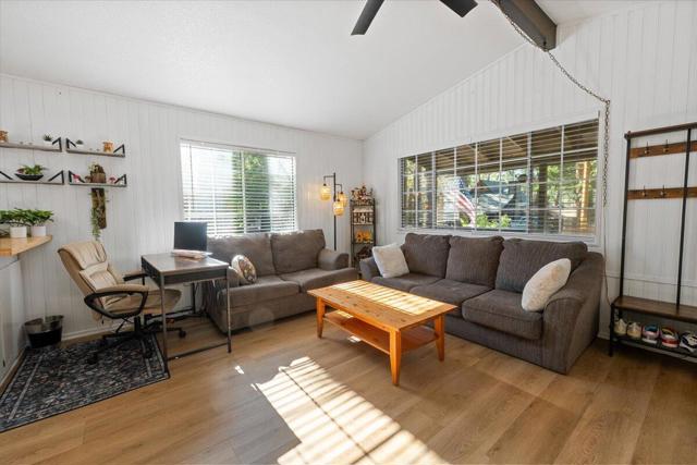 206 E Barker Boulevard, Big Bear CA: https://media.crmls.org/mediaz/676162e0-3f8b-4c8c-a512-94a944409f2c.jpg