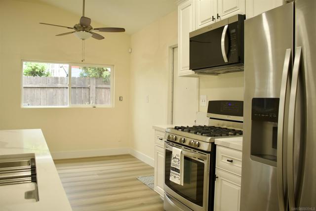 Image 5 of 35 For 4965 Ocean View Blvd