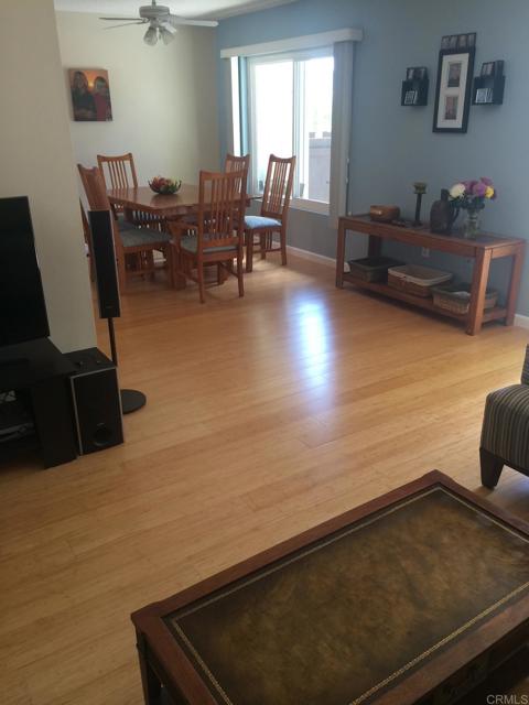 1806 Eastwood Lane, Encinitas CA: https://media.crmls.org/mediaz/67648145-311f-4c33-b463-c08e4c572e0e.jpg