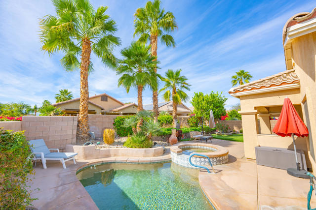 45595 Banff Springs Street, Indio CA: https://media.crmls.org/mediaz/67676634-7070-4871-a270-94d015bcf54d.jpg