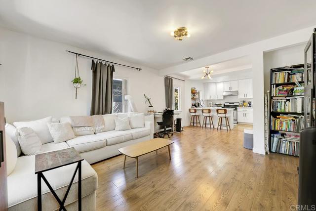 Image 7 of 55 For 4592 Ellenwood Drive