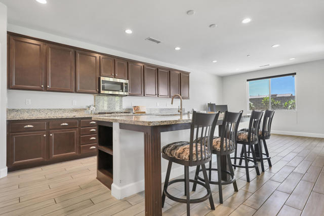 41399 Manchester Street, Indio CA: https://media.crmls.org/mediaz/67680493-8116-4257-876b-204cc978f803.jpg
