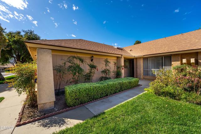 11225 Village 11, Camarillo CA: https://media.crmls.org/mediaz/6768201f-aa8a-4874-84a8-28e7a83204ac.jpg