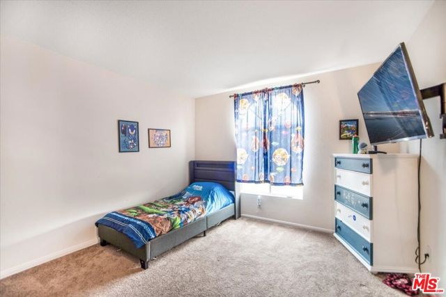 41504 Yancey Lane, Lancaster CA: https://media.crmls.org/mediaz/67688ffd-1bdb-448c-9687-a35d758b7626.jpg