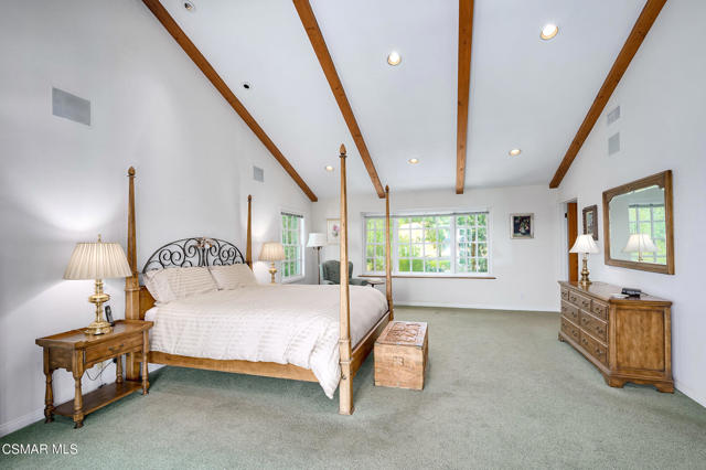22101 Mulholland Drive, Woodland Hills CA: https://media.crmls.org/mediaz/676983b0-1f93-473a-9165-026c5d7b8482.jpg