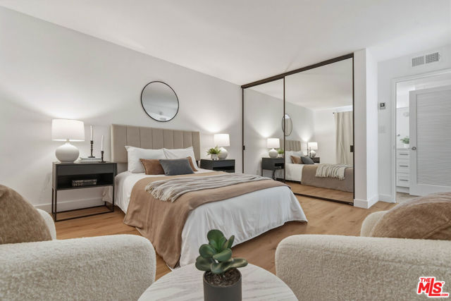 1 Bed Home for Sale in Encino, California