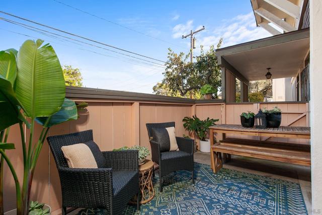 3845 Groton St, San Diego CA: https://media.crmls.org/mediaz/676ae47a-61cd-4b24-9164-a8e108cbcfca.jpg