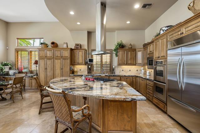 81874 Couples Court, La Quinta CA: https://media.crmls.org/mediaz/676b3151-df1d-49ba-b8b2-64bae34a4c62.jpg