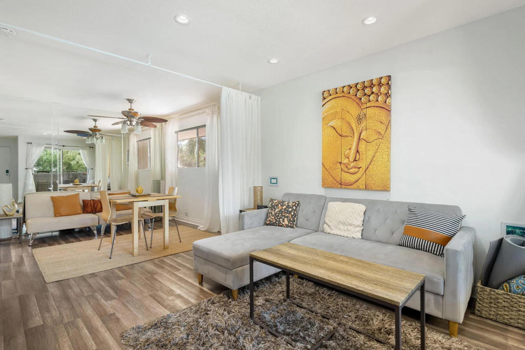 575 N Villa Court #216