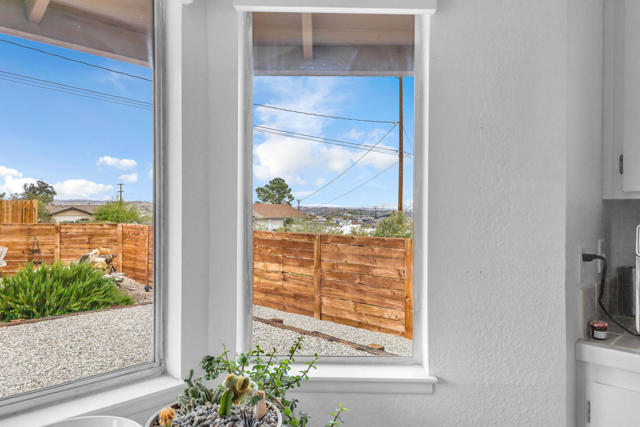 7412 Maude Adams Avenue, 29 Palms CA: https://media.crmls.org/mediaz/676b6e20-a9c4-44a2-a2a3-ef79840e17e1.jpg