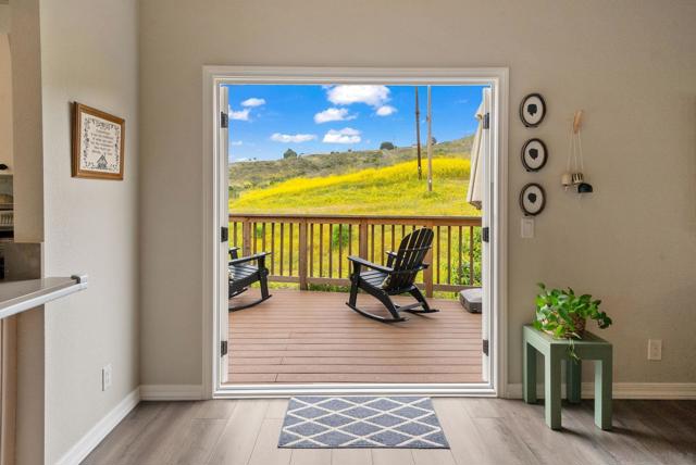 3410 Tonopah St, Oceanside CA: https://media.crmls.org/mediaz/676cb6b9-de95-46fe-80da-146bc4a36148.jpg