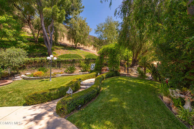 5924 Rainbow Hill Road, Agoura Hills CA: https://media.crmls.org/mediaz/676ccb6d-9d86-4156-a281-2b617dac6fba.jpg