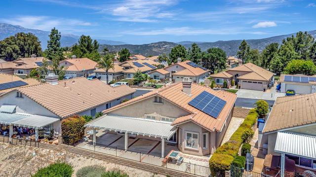 2361 Columbine Dr, Alpine CA: https://media.crmls.org/mediaz/676f59fe-ae2b-47e8-8983-4497bb33d24d.jpg
