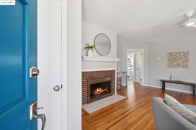 6338 Arlington Blvd, Richmond CA: https://media.crmls.org/mediaz/676ff8df-fbf3-45e8-a380-a5e8fa0f3a13.jpg