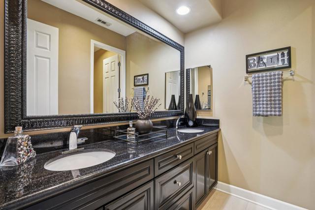 74080 Portola Pointe Lane, Palm Desert CA: https://media.crmls.org/mediaz/67707719-a68f-4f5f-adf5-9de85f219674.jpg